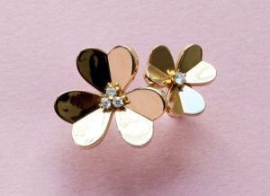 Van Cleef and Arpels 18ct Yellow Gold Frivole Flower Ring, Signed