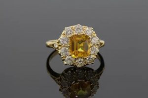 2.90ct Yellow Sapphire and Diamond Cluster Ring in 18ct Yellow Gold